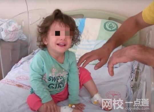 土耳其2歲女童遭蛇咬后咬死蛇 到底是什么情況？