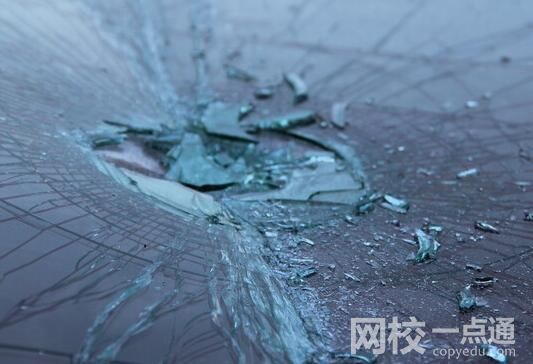 寶馬追尾奧迪致傷亡 知情人發(fā)聲 究竟是怎么回事？