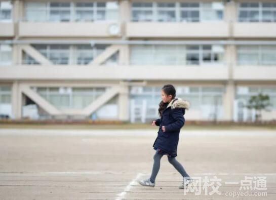 中小學(xué)生連上廁所的時間都快沒了 始料未及真相簡直太意外了