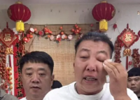 東北雨姐哭了:有問題傾家蕩產(chǎn)都賠 為什么引爭議？