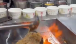 小伙賣炒飯凈賺50萬:真收入不怕打假 這也太厲害了