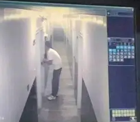 酒店回應男子通卡刷開3名女子房間 究竟是怎么回事？